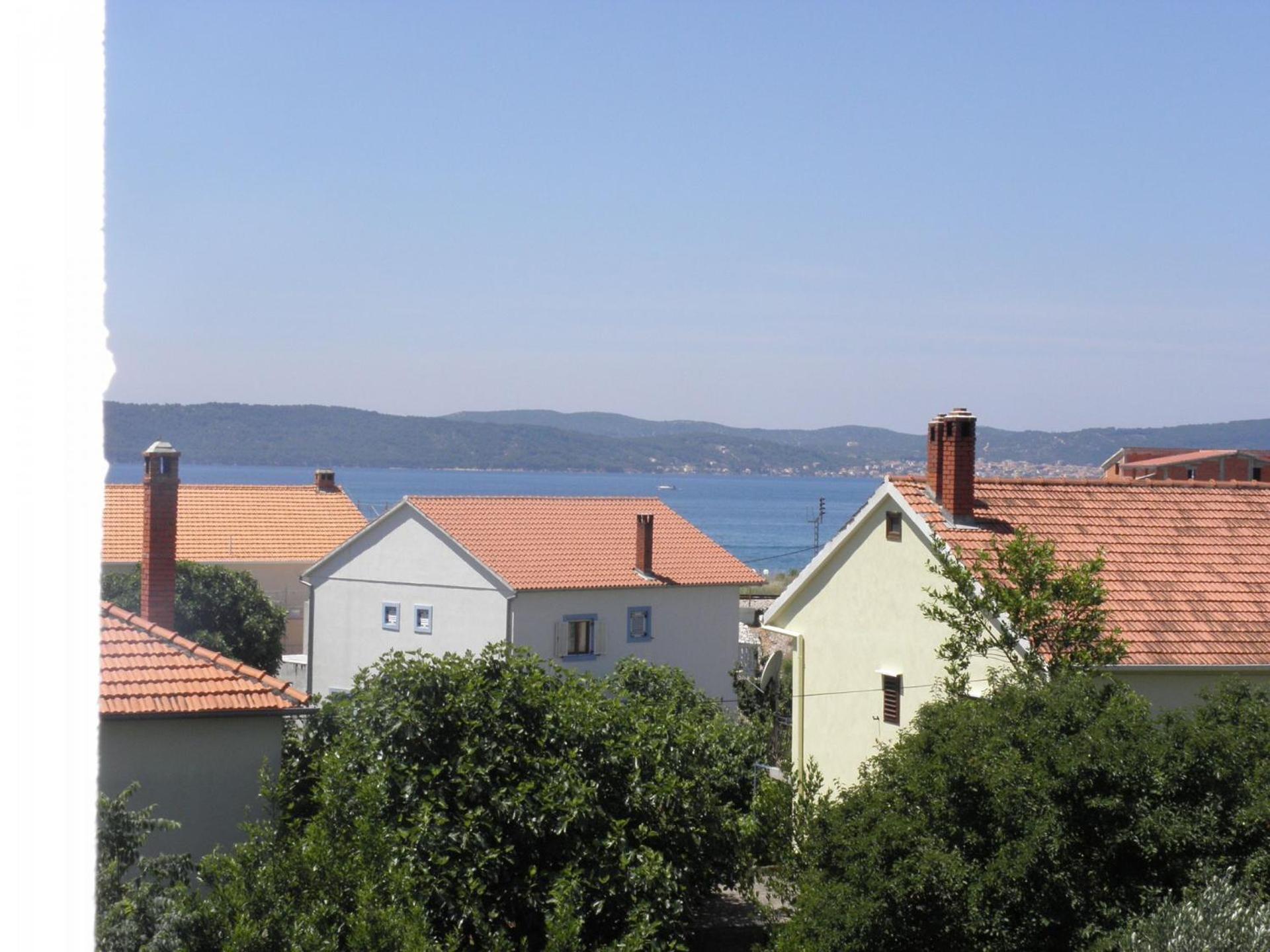 Apartments Zvone - 100 M From Sea Bibinje Exterior photo